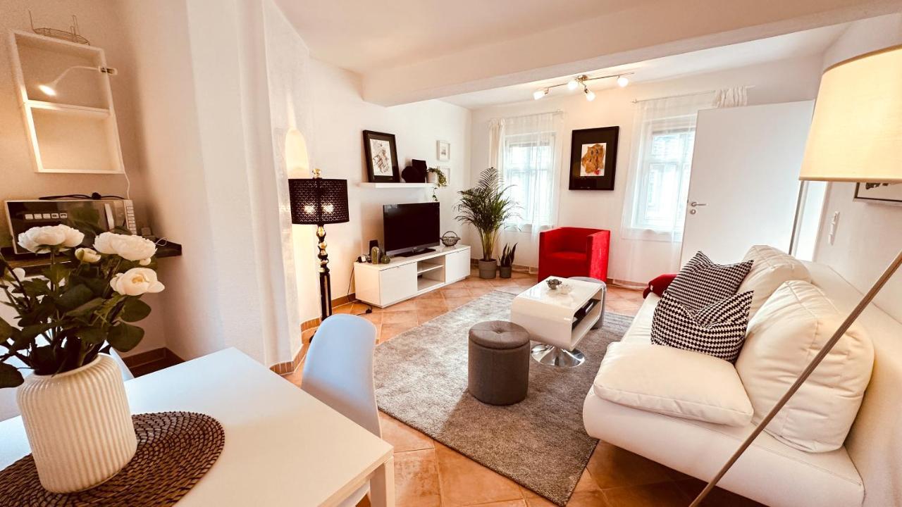 Kuenstler Ferienwohnung Am Weilburger Schloss, Marktplatz 9 エクステリア 写真
