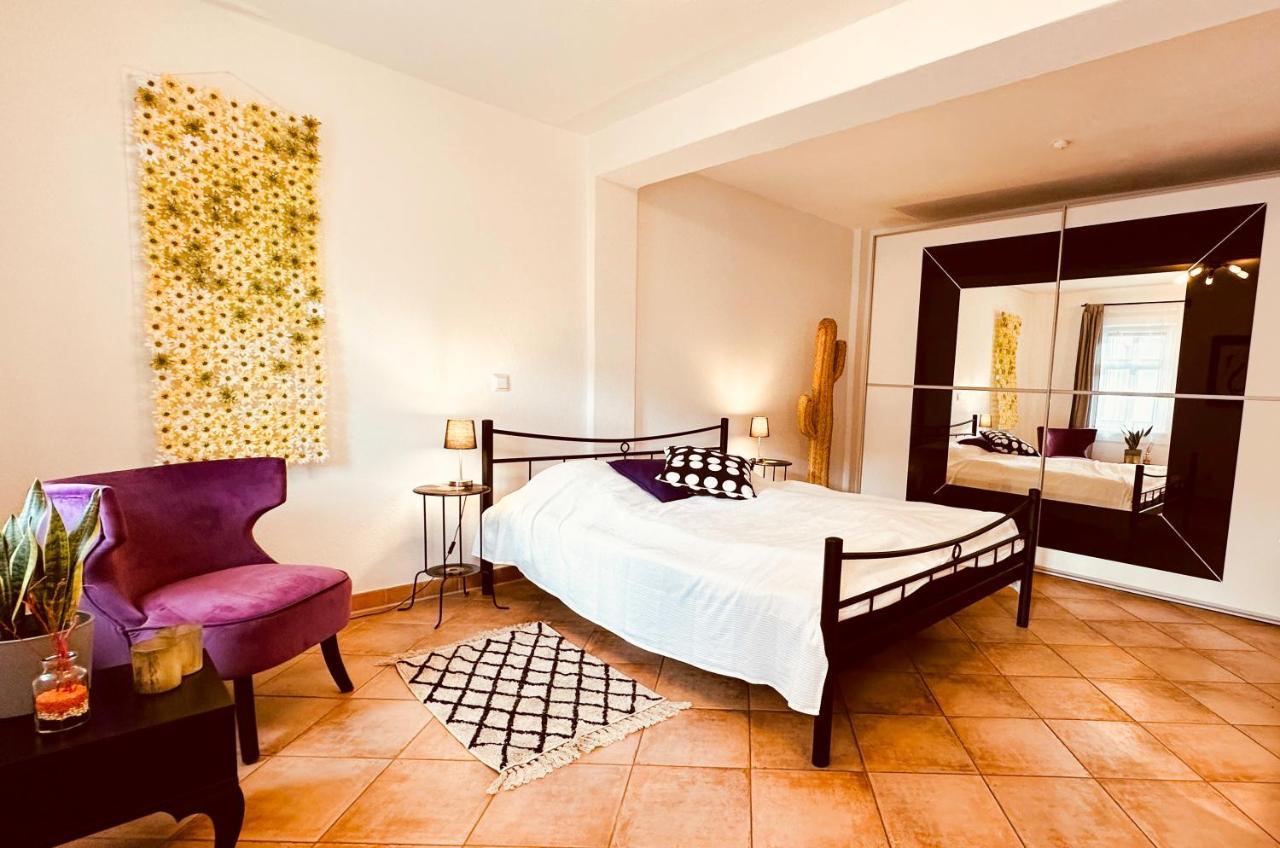 Kuenstler Ferienwohnung Am Weilburger Schloss, Marktplatz 9 エクステリア 写真